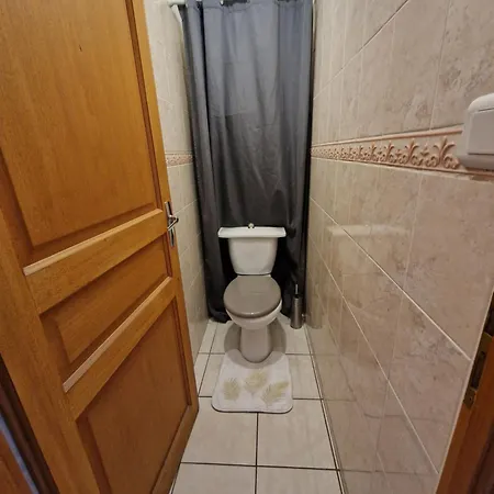Apartament Avec Grand Jardin Et Jacuzzi