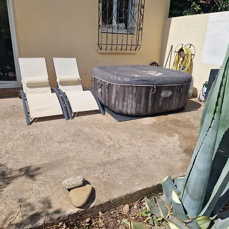 Apartament Avec Grand Jardin Et Jacuzzi